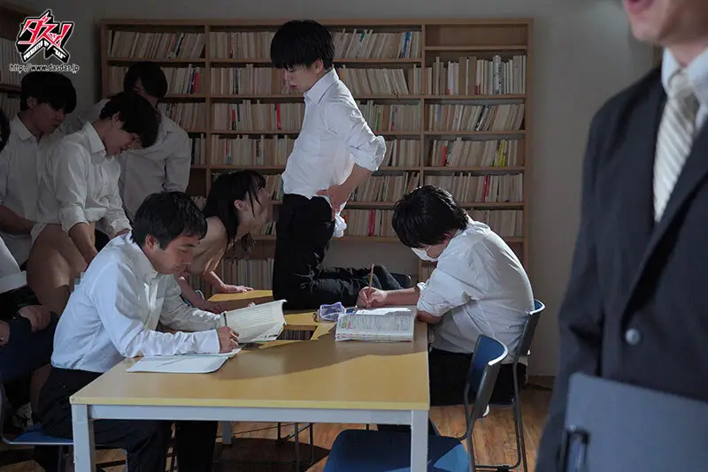 私が…息子の代わりに罰を受けます…落書き授業参観。どの元気いっぱい精子で孕むのかな～（笑）人権無しの子宮内タプタプ中出し制裁 美ノ嶋めぐり No.6