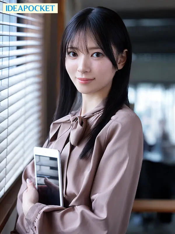 仕事もプラべも充実してそうな美女キャリアウーマンなのに エッチな話に弱い恥ずかしがり屋さん 第一印象と中身とのギャップが凄く可愛い社長秘書AVデビュー 安西澪 No.1