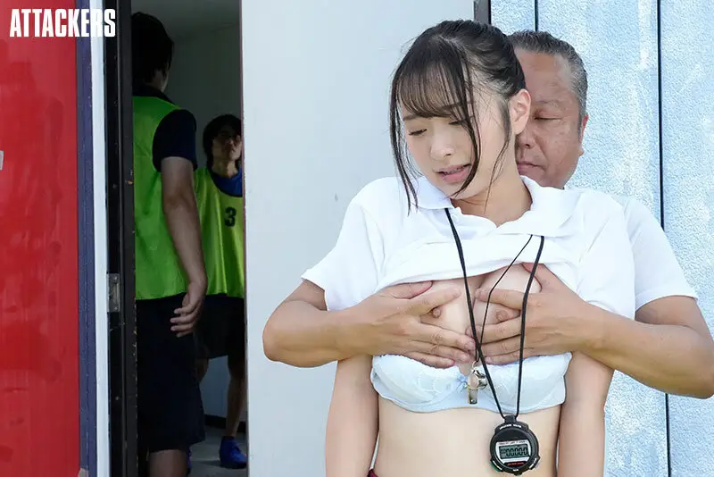 サッカー部の女子マネージャーは毎日、顧問教師の性処理をさせられています。 花守夏歩 No.6
