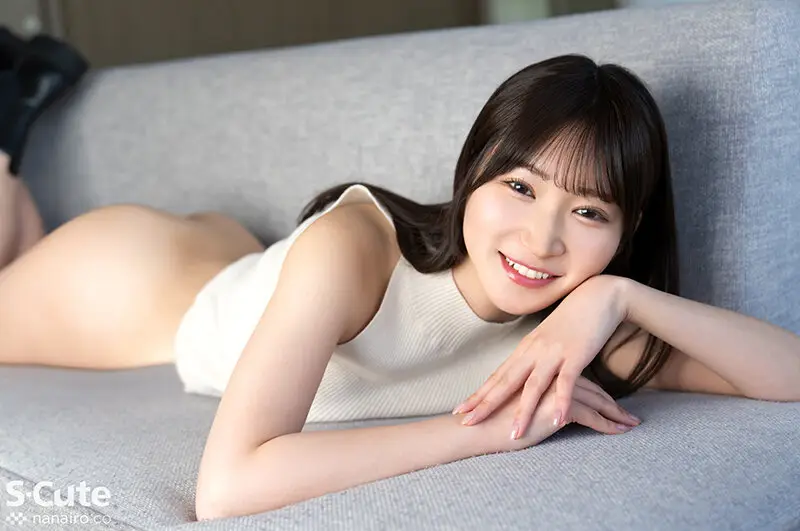 清楚系に見える美容師の素顔は、大量潮吹き変態娘でした。依本しおり No.3
